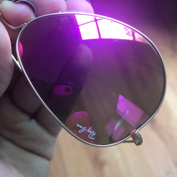 Ray Ban Aviators in hot pink - Picture 3 of 3